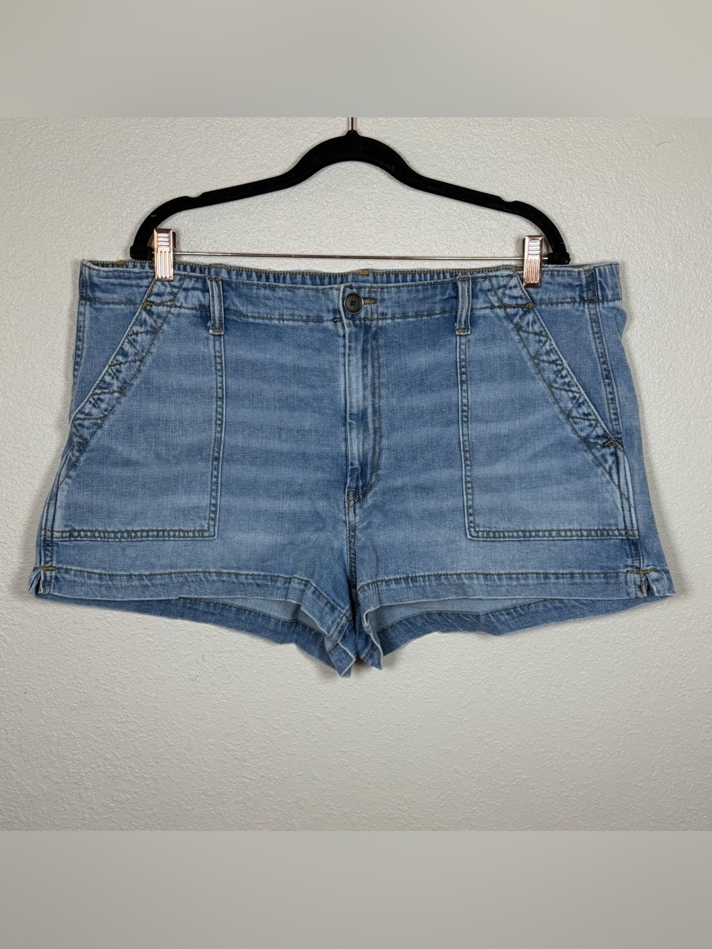 aerie Women’s Light Wash High Rise Utility Denim Shorts Pockets Button Zip XXL